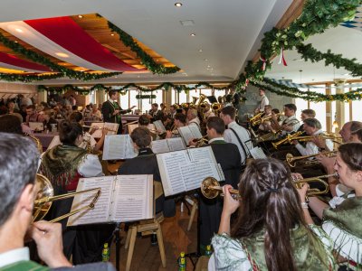 c-frozenlights-zugspitz-oktoberfest-re4a4354.jpg